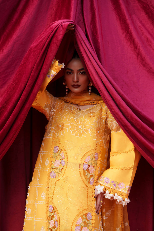 SUMMER QUEEN PARISHAY-SQ-08