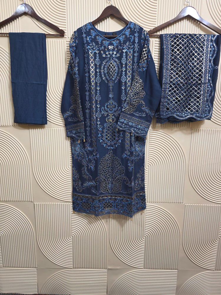 ZOYA AHMED NAQSH FORMAL D-02 (A)