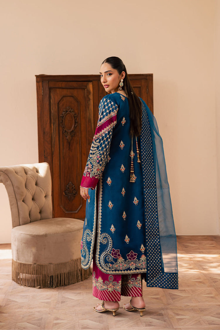 EMAAN ADEEL SUAVE-AVOIR