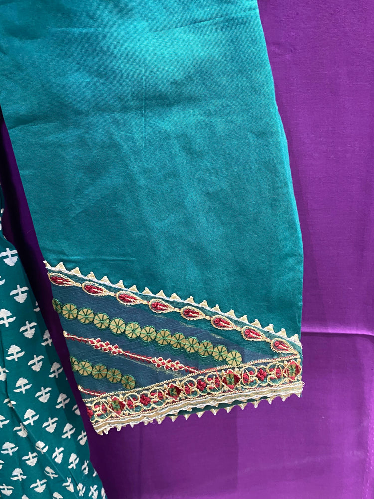 ZOYA AHMED ZAHRA STITCHED D-03