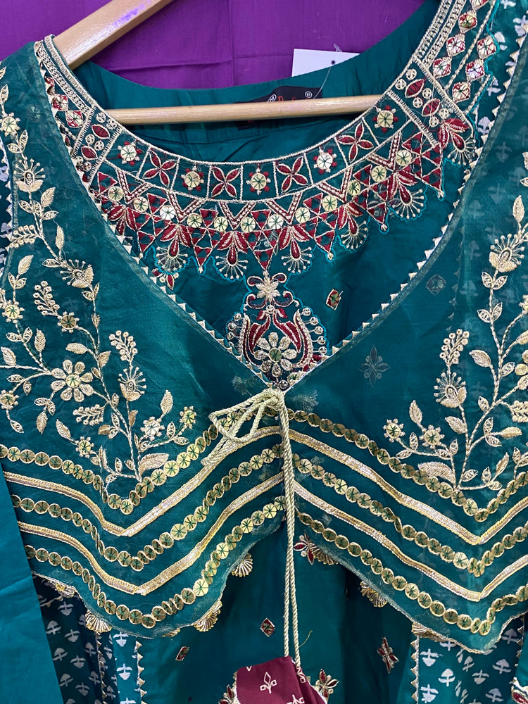 ZOYA AHMED ZAHRA STITCHED D-03