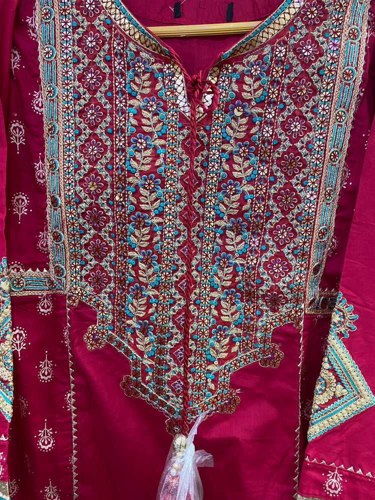 ZOYA AHMED ZAHRA STITCHED D-04