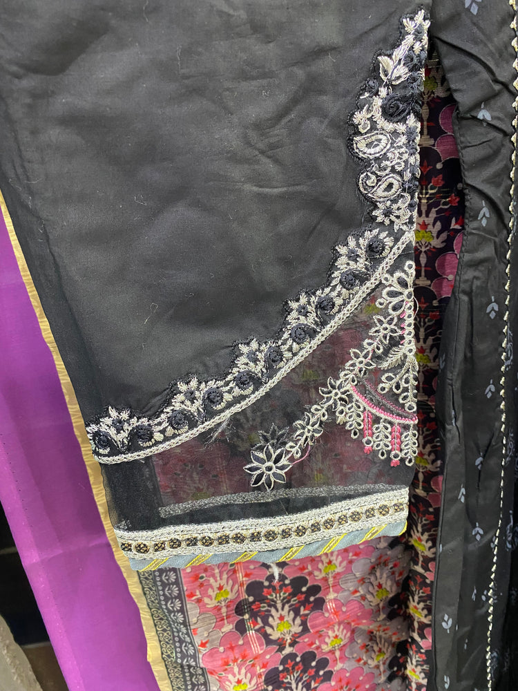 ZOYA AHMED ZAHRA STITCHED D-09