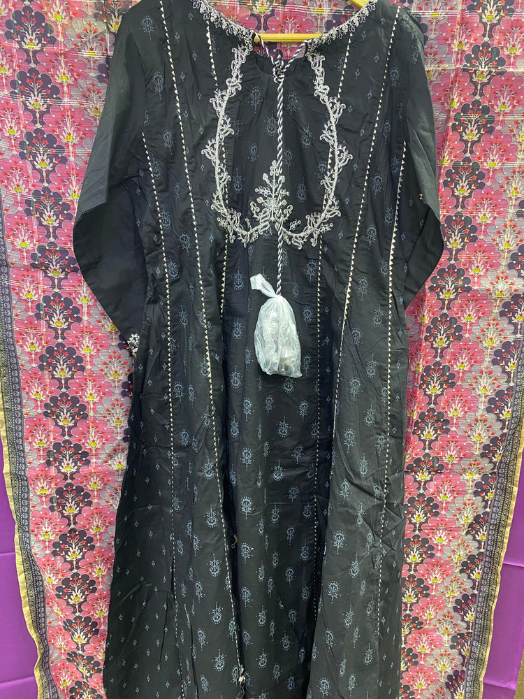 ZOYA AHMED ZAHRA STITCHED D-09
