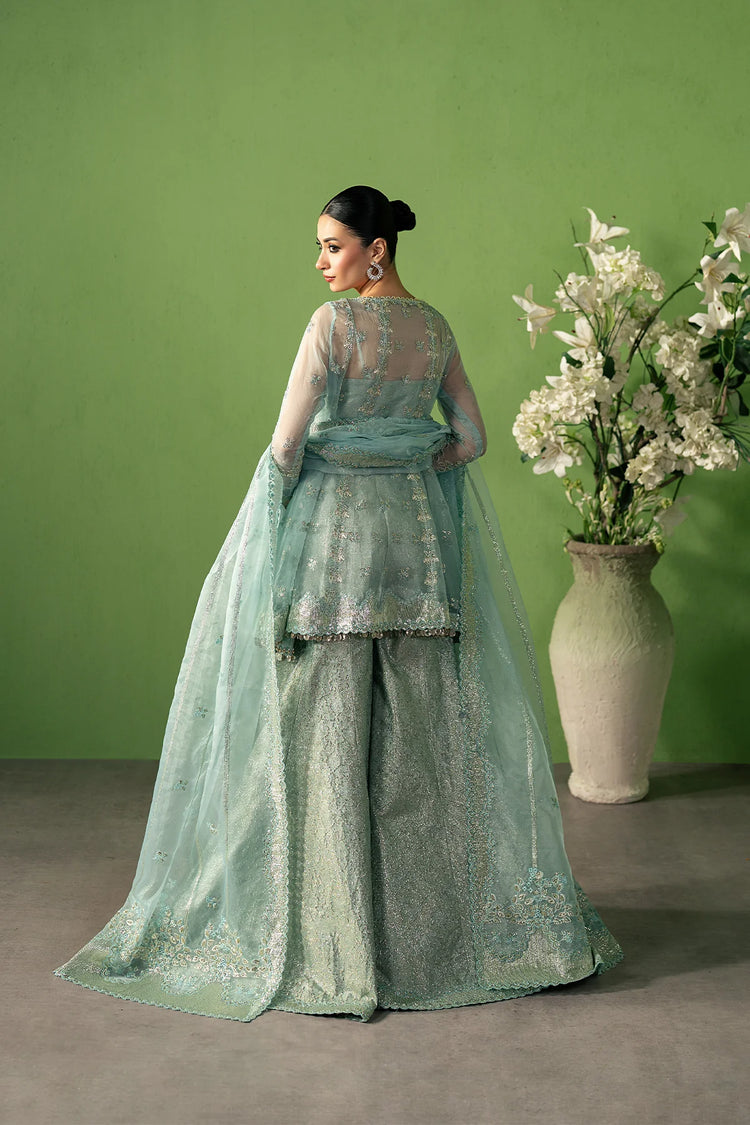 PEHLI NAZAR BY AYZEL | Zarbaaf