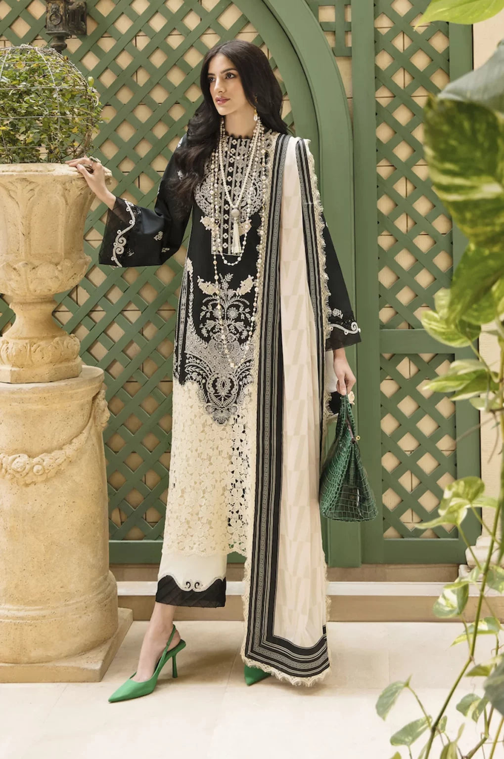 SABLE VOGUE LUXURY UN-STITCHED LAWN COLLECTION 2023