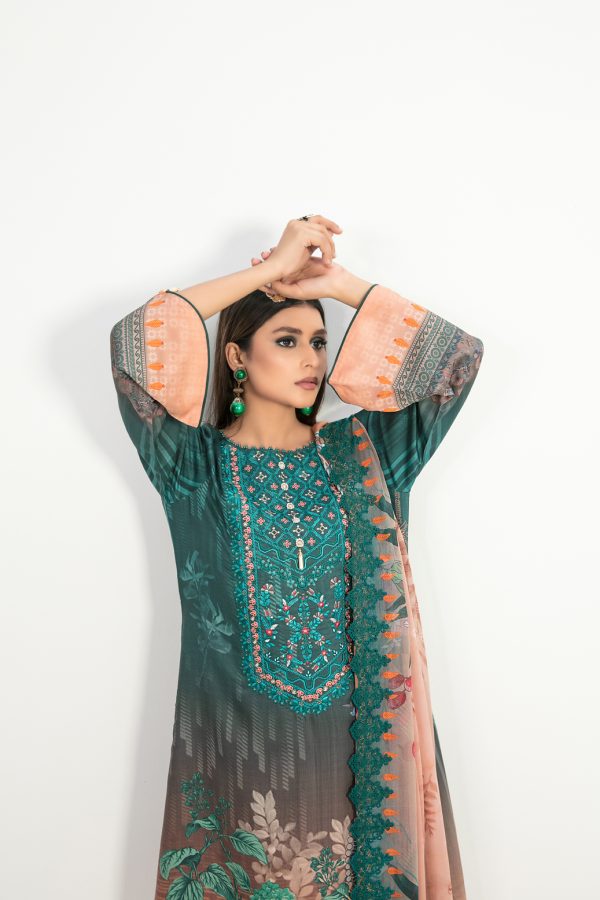 MONIFA LAWN EMBROIDERED BY TAWAKKAL D-8022