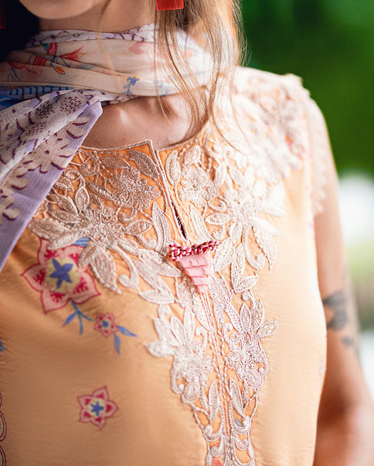 GARDEN VEIL- Coral Whim