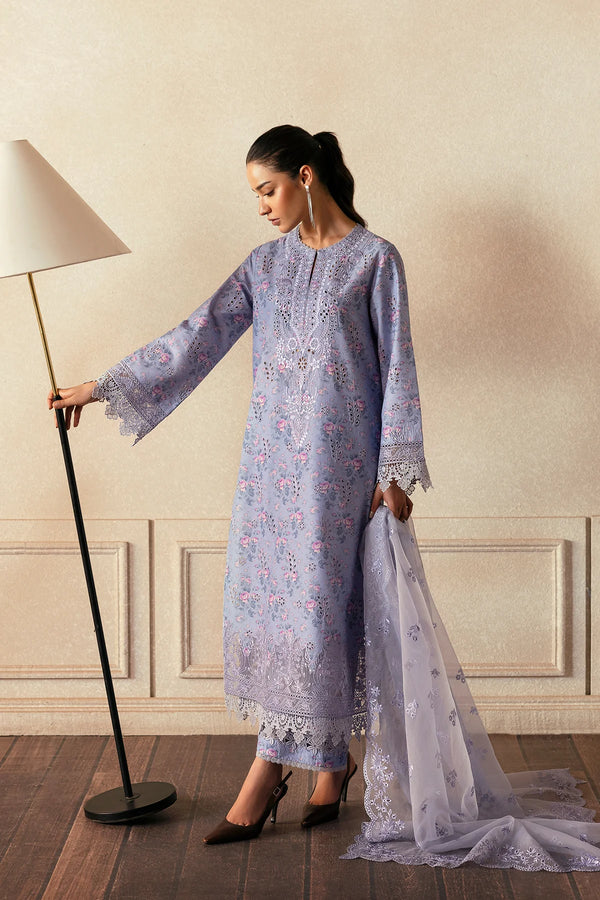 DAY BREAK BY AFROZEH CHICKEN KARI-DAWN DUSTED