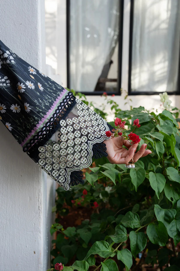 SHEZLIN CHIKANKARI BY AABYAAN | LAREEN