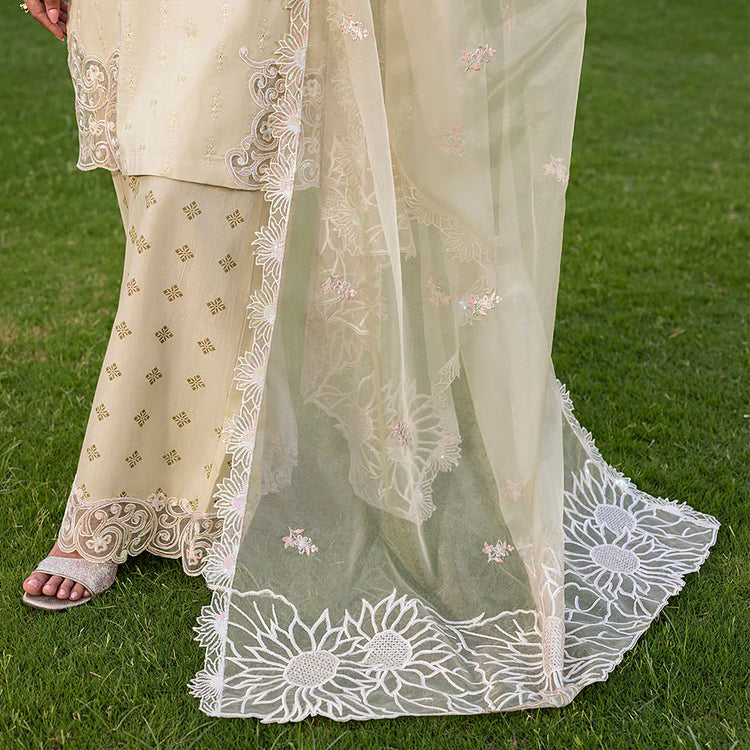 ZOYA AHMAD ZAFIA- 03