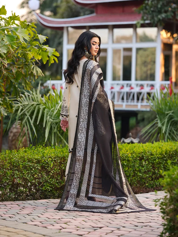 MLL-04 IVORY ELEGANCE