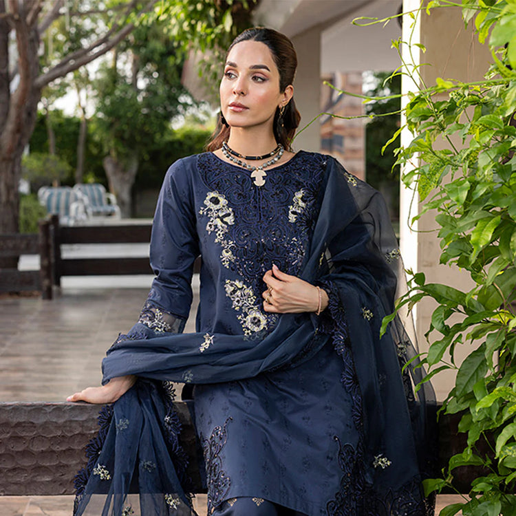 ZOYA AHMAD ZAFIA- 04
