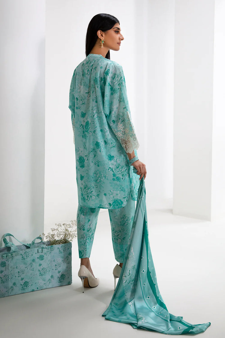 BAROQUE LUXURY EMBROIDERED LAWN_UF-371