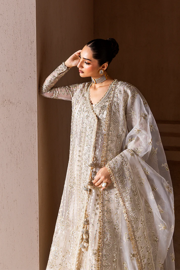 CLAY & COUTURE-EMAAN ADEEL / AUREA