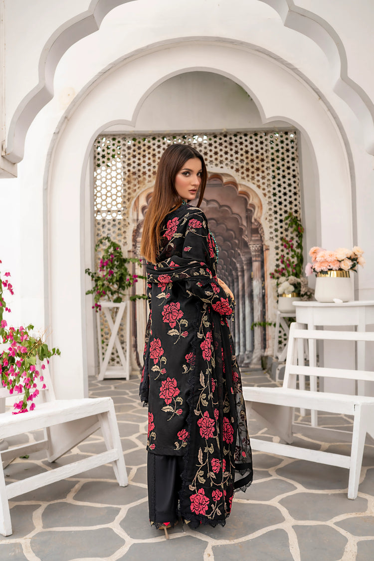 KIRAN BY ZAINAB FAZLANI LAWN | Shama-e-Gul
