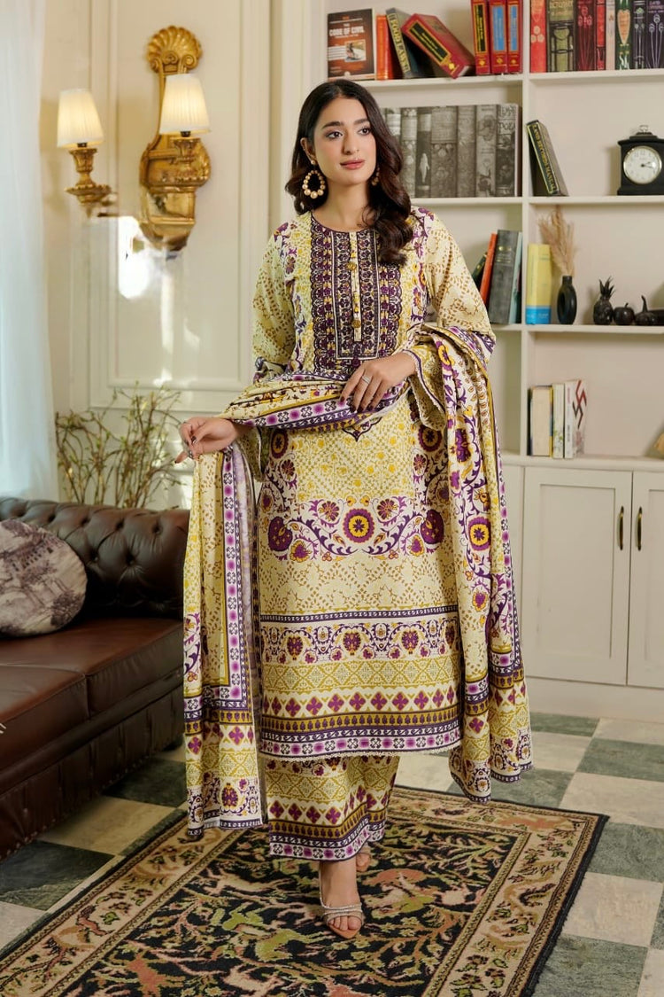 HAANI BY ZOYA AHMAD D08