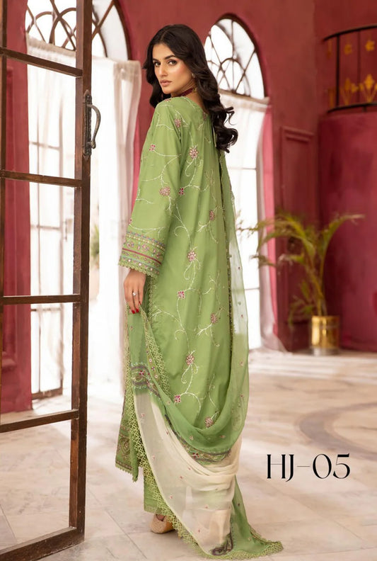 HUSN-E-JAHAAN EMBROIDERED LAWN | D-05