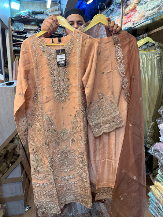 ZOYA AHMED SUBHATA FORMALS D-18