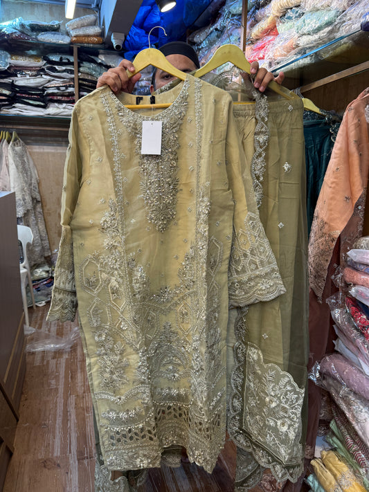 ZOYA AHMED SUBHATA FORMALS D-13