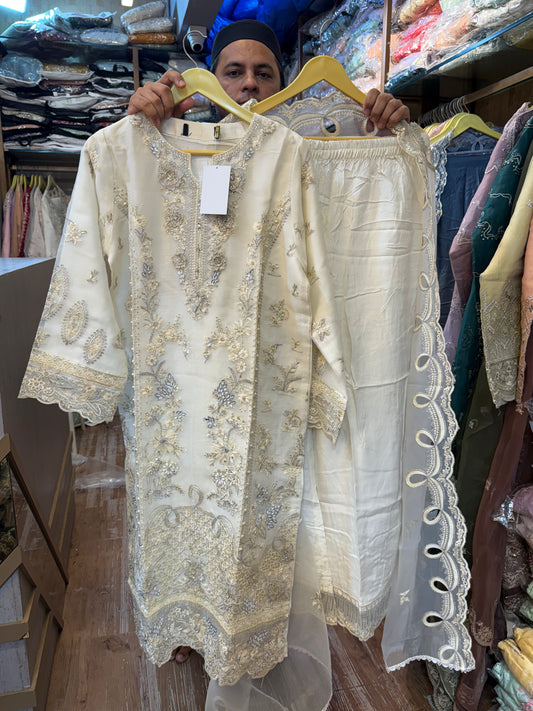 ZOYA AHMED SUBHATA FORMALS D-14