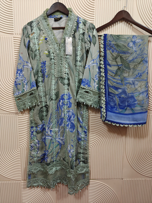 ZA AAMNA NOOR LUXUR LAWN PRET | D-04
