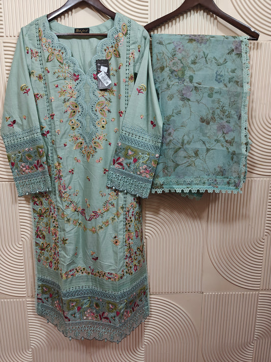 ZA AAMNA NOOR LUXUR LAWN PRET | D-05