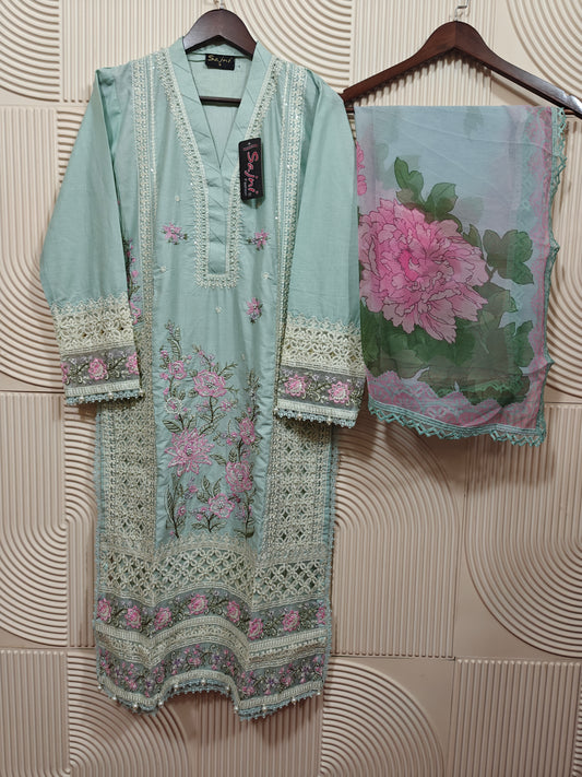 ZA AAMNA NOOR LUXUR LAWN PRET | D-07