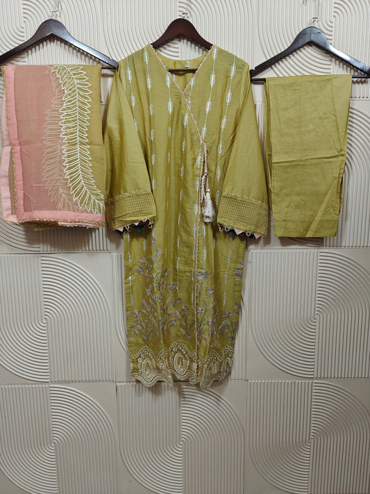 ZOYA AHMED NISSA LUXURY LAWN D-15