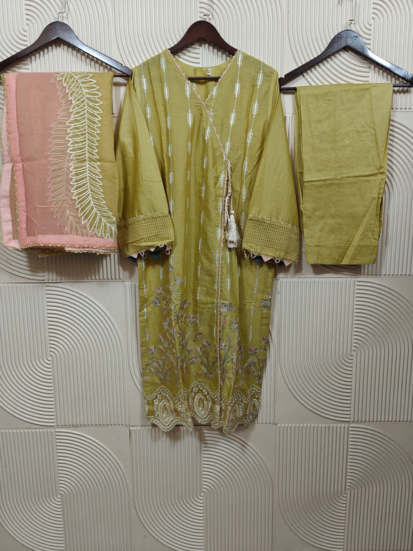 ZOYA AHMED NISSA LUXURY LAWN D-15