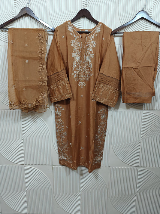 ZOYA AHMED NISSA LUXURY LAWN D-09