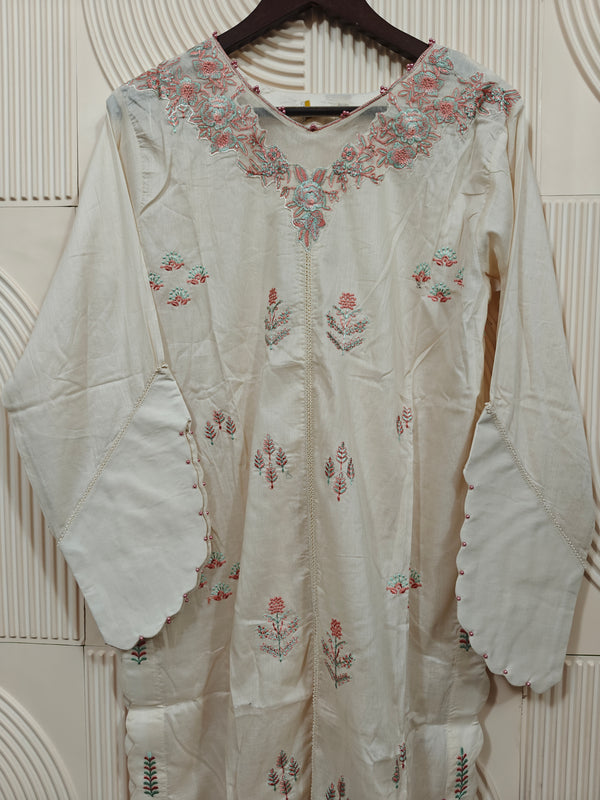 ZOYA AHMED NISSA LUXURY LAWN D-01