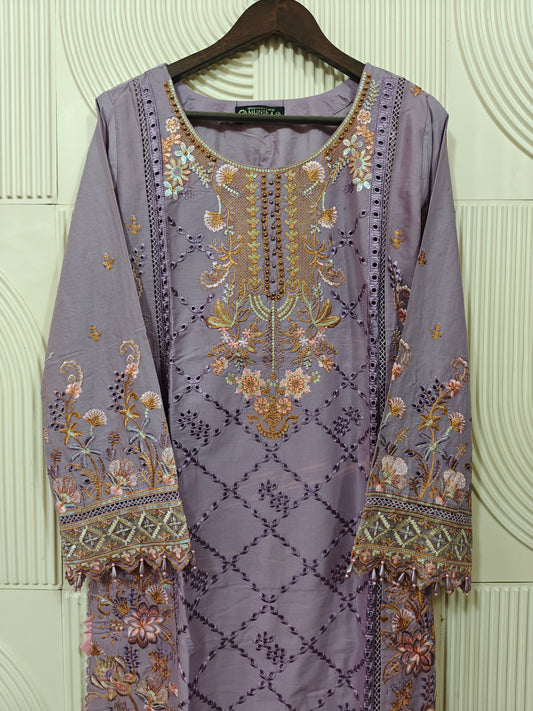 MUNIRA STITCHED CHIKANKARI 2025 D-01