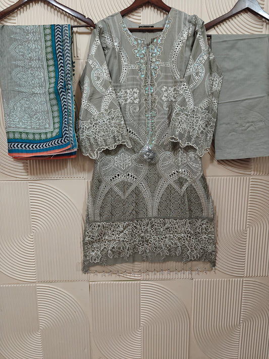 MUNIRA STITCHED CHIKANKARI 2025 D-06