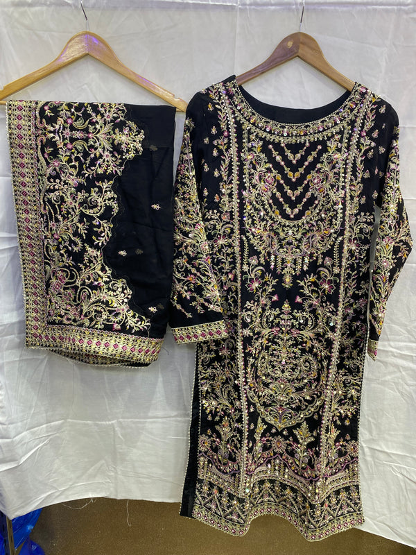 ARSHEEN BANOBY ZOYA AHMED HANDWORK STITCHED D-23