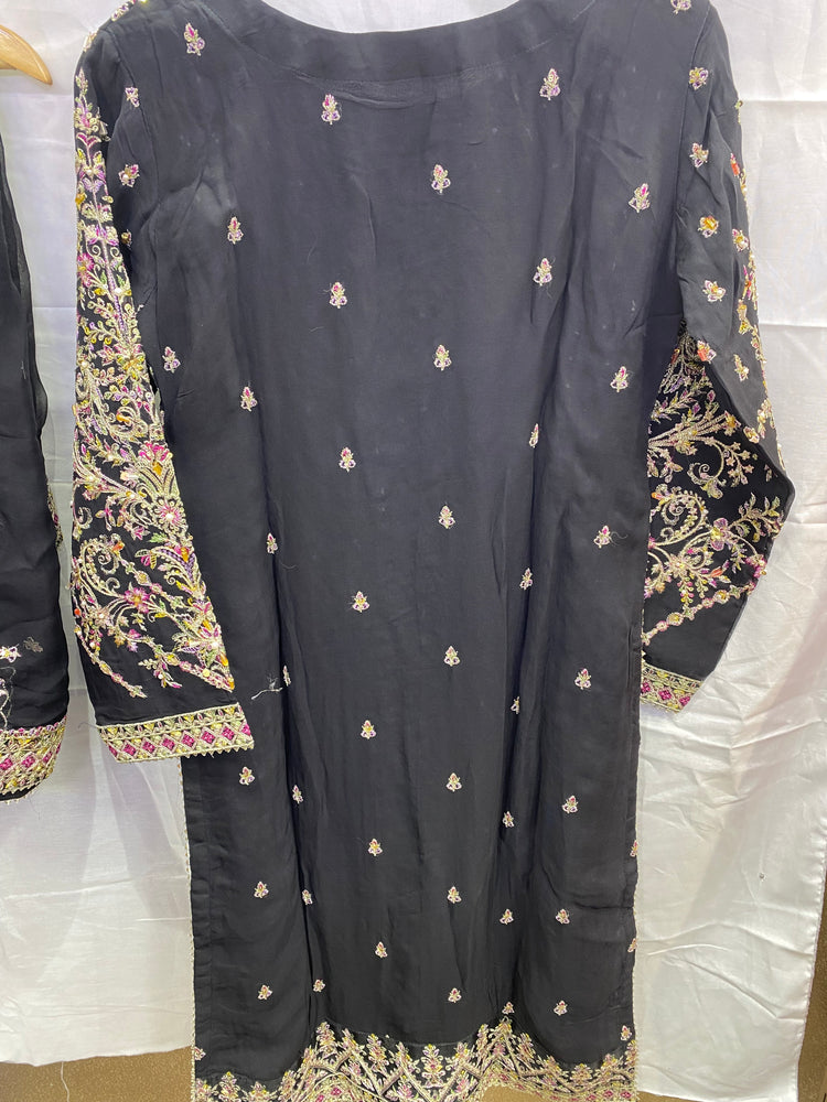 ARSHEEN BANO  BY ZOYA AHMED HANDWORK STITCHED D-23