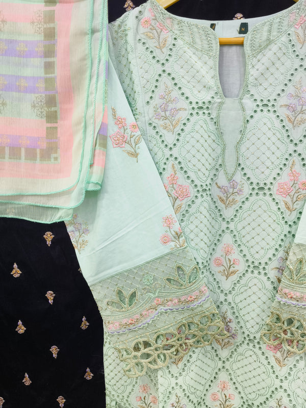 BIN SAEED HEAVY LUXURY LAWN STITCHED 3PC | D-02
