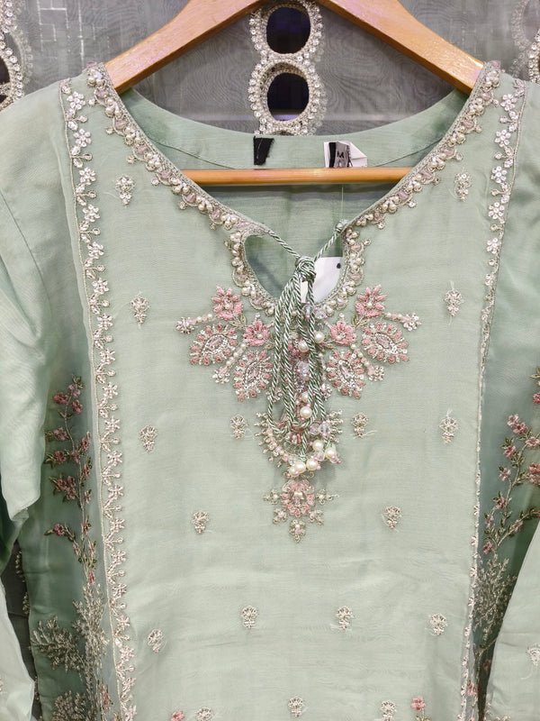 SADABAHARFESTIVE LUXURY FORMAL | D-01