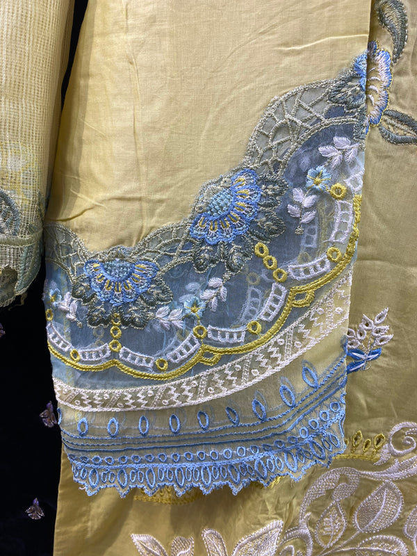 ZAFREEN LUXURY LAWN STITCHED 3PC | D-01