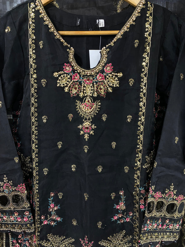 SADABAHAR LUXURY FORMAL STITCHED 3PC | D-02