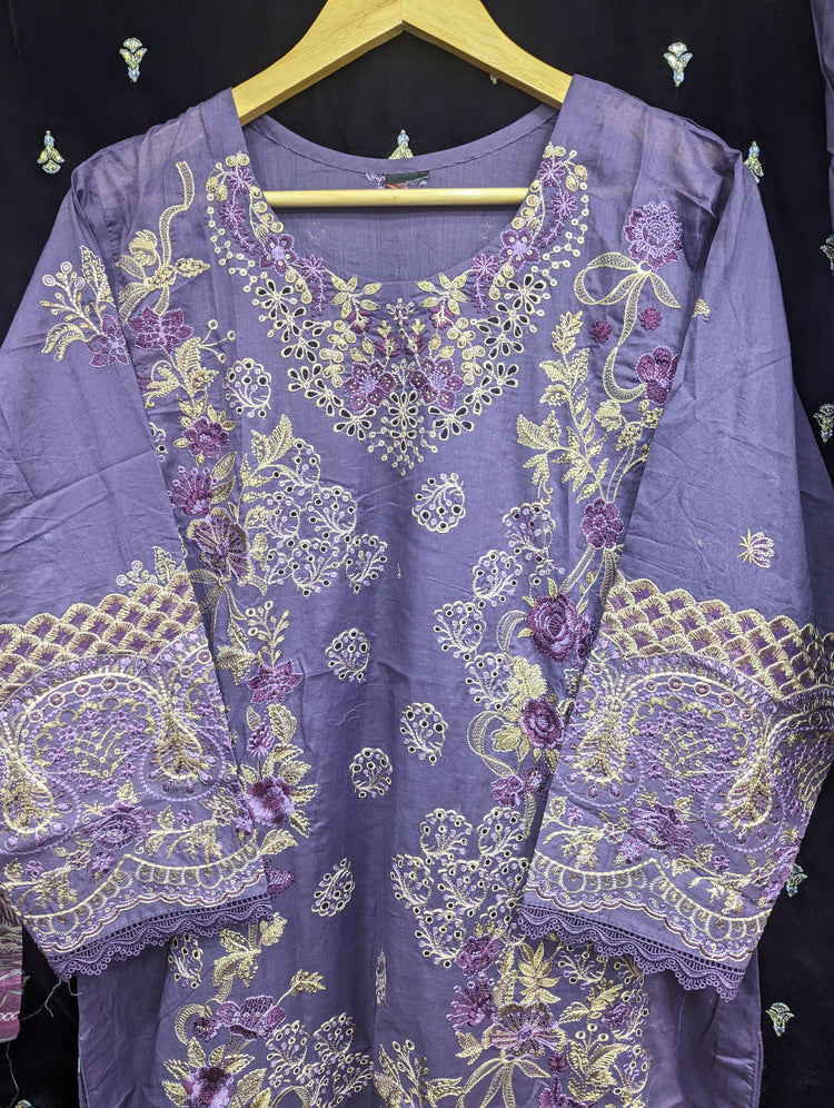 ANDAAZ BY RAMSHA LAWN STITCHED D-01