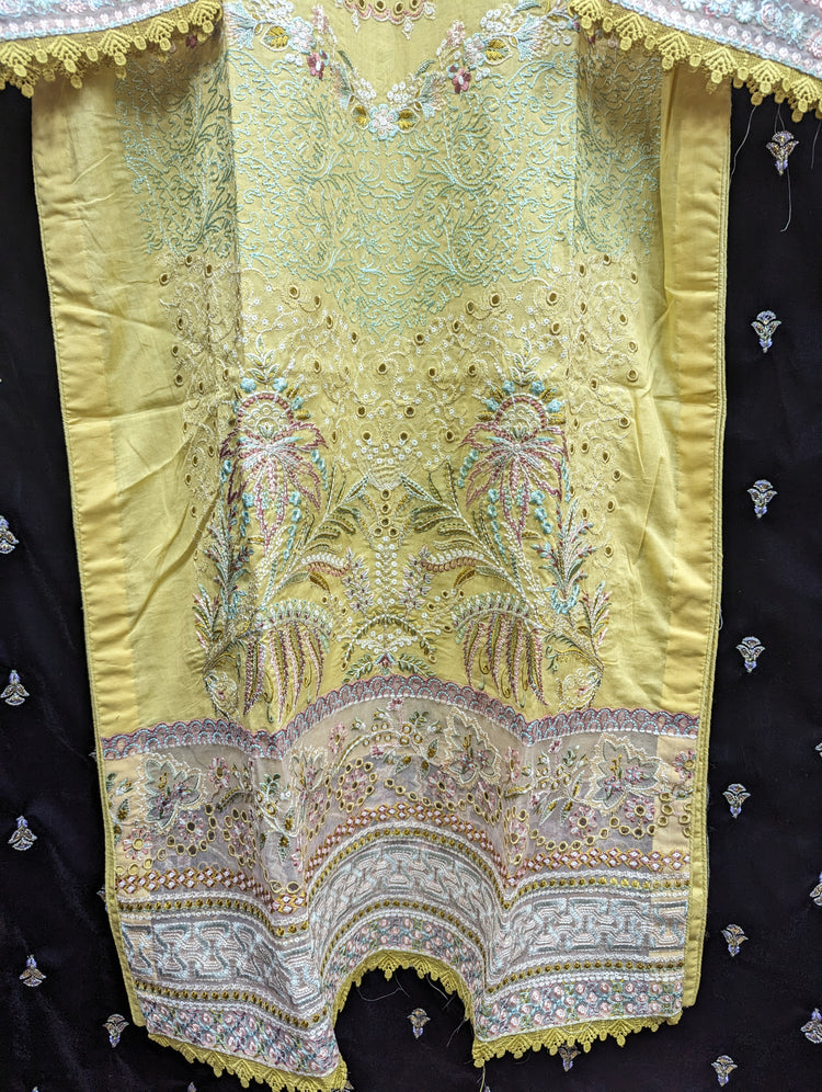 ANDAAZ BY RAMSHA LAWN STITCHED D-04