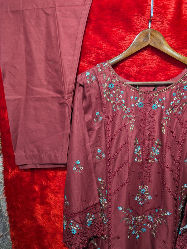 MUNIRA BY ZOYA AHMAD LUXURY LAWN- PRET | D-05