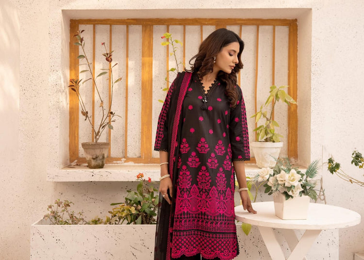 MAHEE'S BY RIAZ ARTS CHIKANKARI UN-STICHED 3PC|D-03