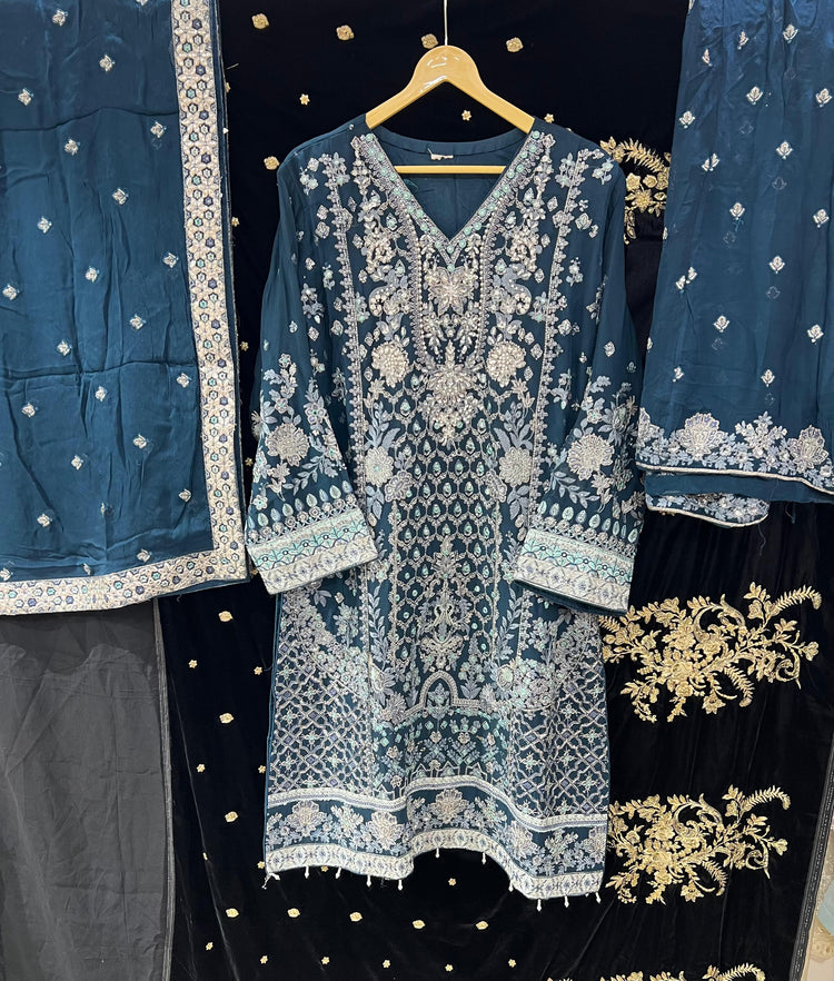 ZOYA AHMAD AIZAH LUXURY FORMALS | ZA2366