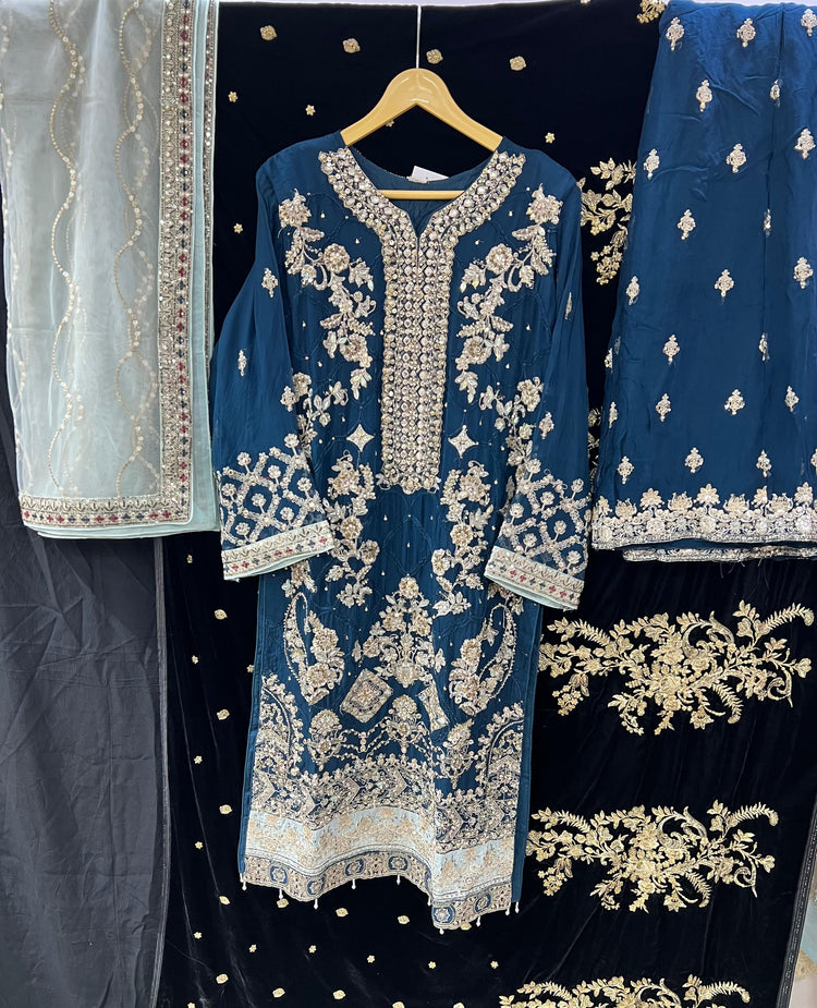 ZOYA AHMAD AIZAH LUXURY FORMALS | ZA2359A