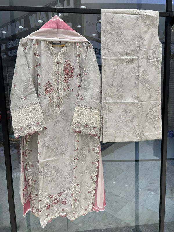 SIERRA ZOYA AHMAD -16