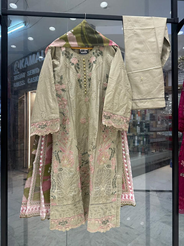 munira premium lawn /D01