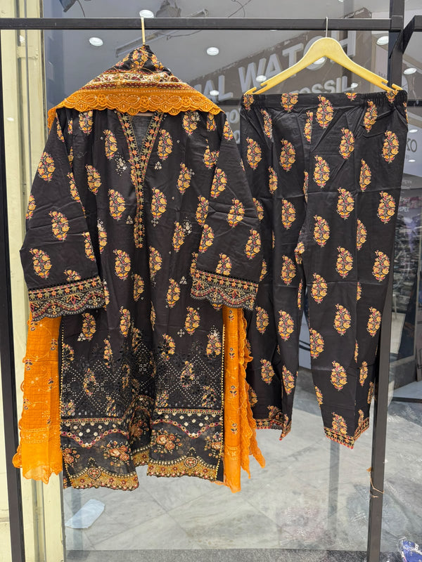BIN SAEED LUXURY EMB LAWN D-05