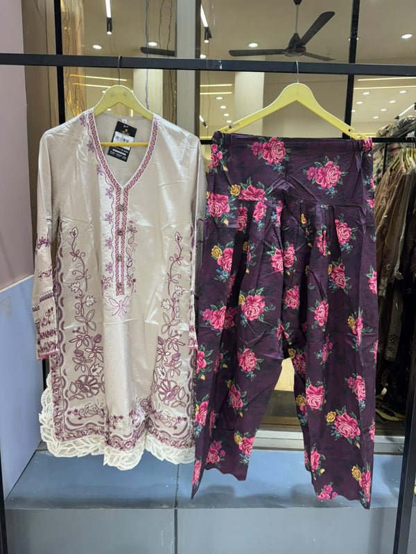 ETHNIC LUXURY PRET-D 24